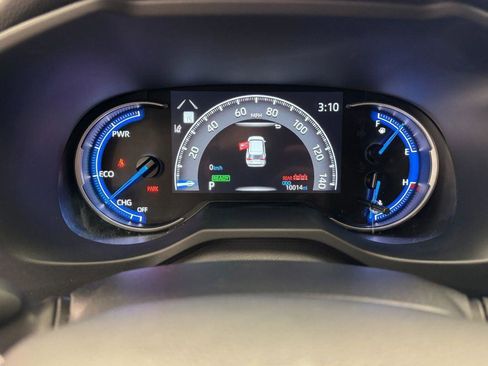 Used 2025 Toyota RAV4 XSE w/ Weather Package image 6