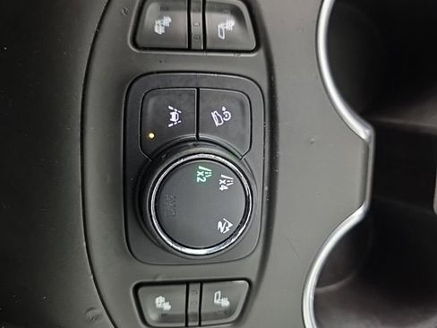 Used 2022 GMC Terrain SLE w/ Driver Convenience Package AWD/4WD image 22