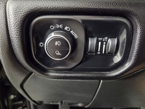 Used 2024 RAM 2500 Laramie w/ Safety Group AWD/4WD image 19