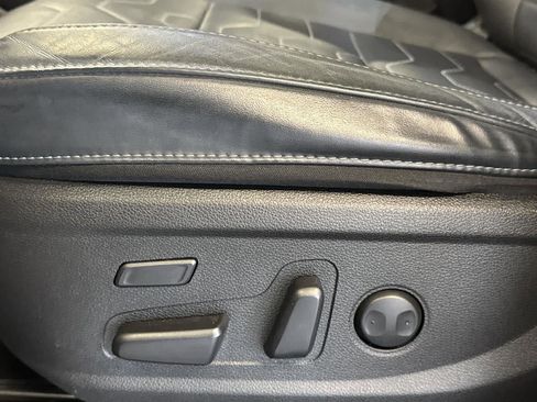 Used 2021 Kia Telluride SX w/ SX Prestige Package image 13