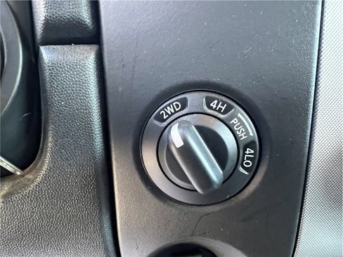 Used 2011 Nissan Titan PRO-4X w/ Pro-4x Premium Utility Pkg image 21