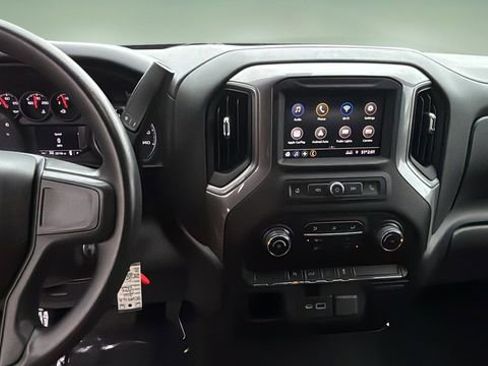 Used 2022 Chevrolet Silverado 1500 Custom image 10