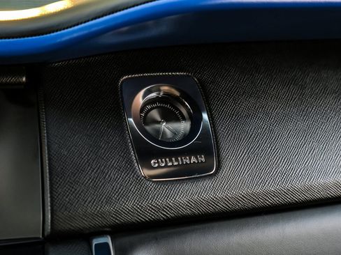 Used 2021 Rolls-Royce Cullinan image 29