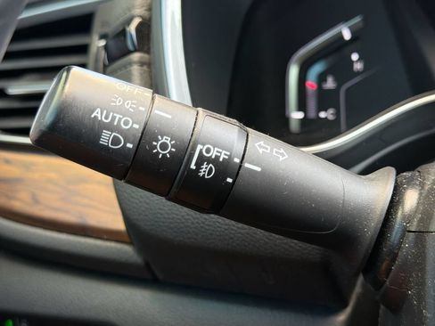 Used 2018 Honda CR-V Touring image 28