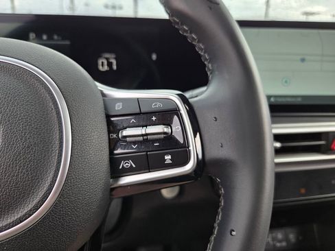 Used 2025 Kia Sorento S w/ Panoramic Sunroof Package image 23