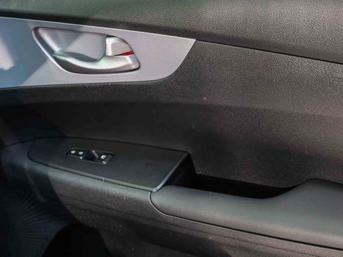 Certified 2024 Kia Forte LXS FWD image 16