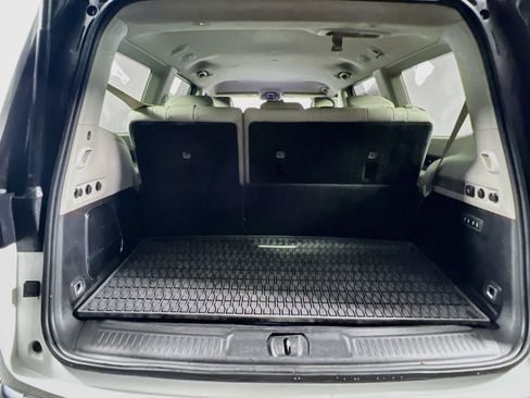 Used 2024 Jeep Wagoneer Series II w/ Flexible Seating Group RWD image 33