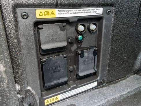 Used 2023 Ford F150 Limited image 13