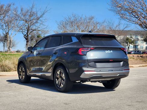 New 2026 Kia Sportage LX FWD image 5