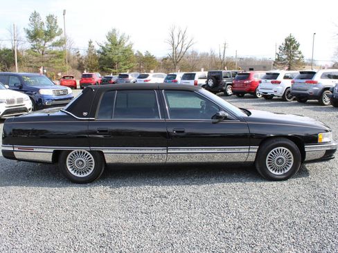 Used 1995 Cadillac De Ville Sedan FWD image 6