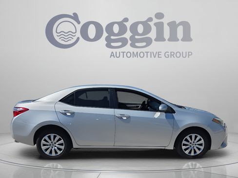 Used 2016 Toyota Corolla LE FWD image 6