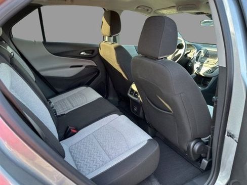 Used 2024 Chevrolet Equinox LT image 10