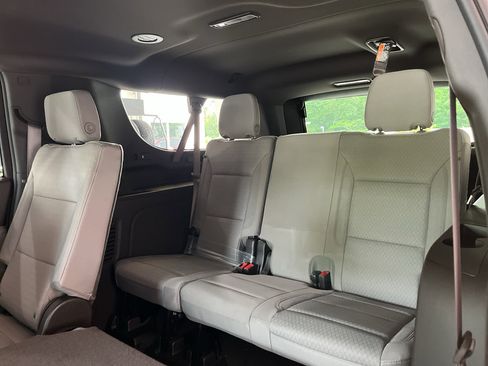 New 2026 Chevrolet Suburban LS w/ Max Trailering Package RWD image 16