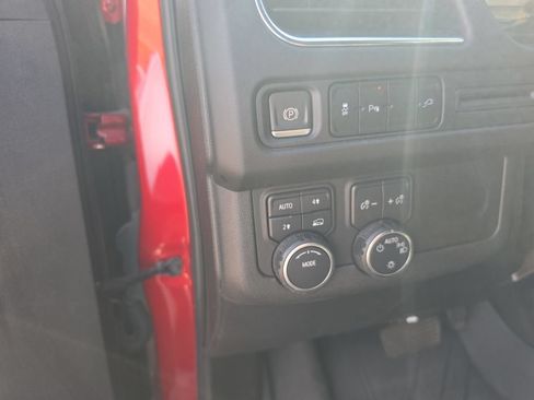 Used 2021 Chevrolet Tahoe LT AWD/4WD image 21