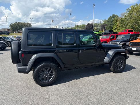 New 2025 Jeep Wrangler Sport S image 5