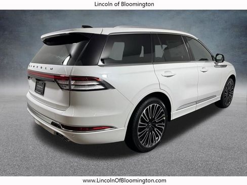 New 2026 Lincoln Aviator Black Label w/ Dynamic Handling Package AWD/4WD image 7