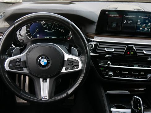 Used 2019 BMW M550i xDrive w/ Premium Package 2 AWD/4WD image 13