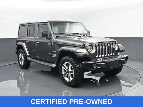 Used 2019 Jeep Wrangler Unlimited Sahara w/ Cold Weather Group AWD/4WD image 3
