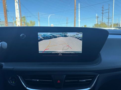 Used 2025 Buick Encore GX Preferred image 17