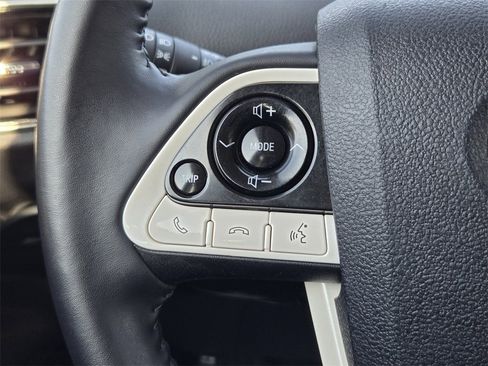 Used 2019 Toyota Prius Prime Advanced image 28