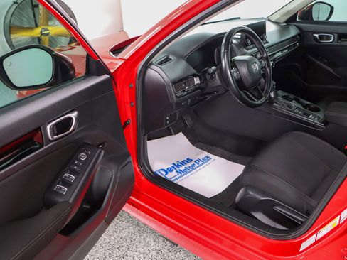 Used 2024 Honda Civic EX image 3
