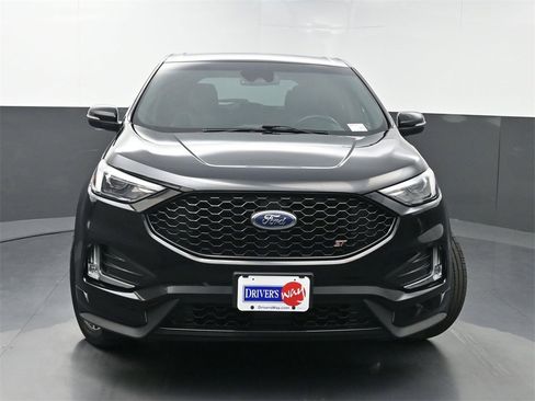Used 2022 Ford Edge ST image 38
