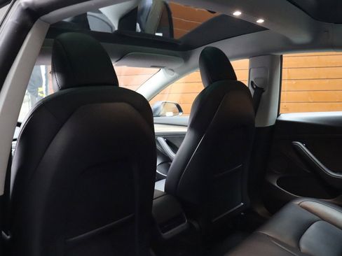 Used 2023 Tesla Model 3 Standard Range RWD image 37