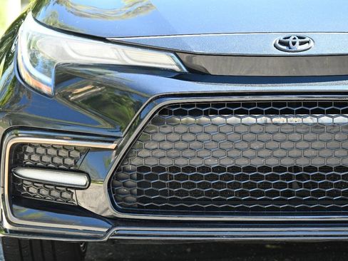 Used 2021 Toyota Corolla SE w/ Carpet Mat Package (TMS) FWD image 11