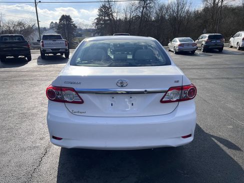 Used 2013 Toyota Corolla LE Special Edition image 4