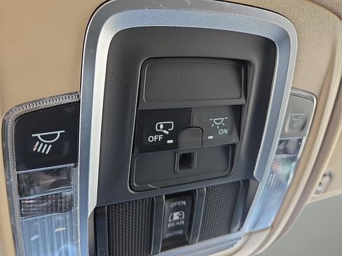 Used 2021 RAM 1500 Laramie AWD/4WD image 22