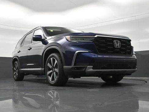Used 2025 Honda Pilot Touring image 30