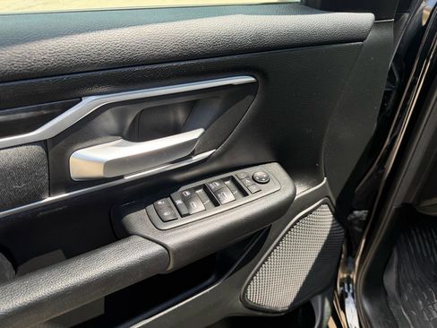 Used 2020 RAM 1500 Big Horn AWD/4WD image 9