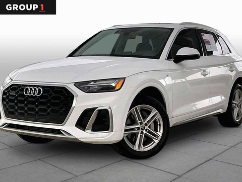 Used 2024 Audi Q5 e Premium w/ Convenience Package AWD/4WD image 1