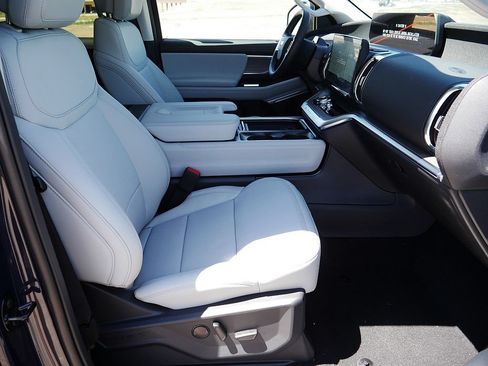 New 2027 Ford Expedition Platinum AWD/4WD image 36