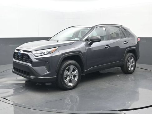 Used 2023 Toyota RAV4 LE AWD/4WD image 24
