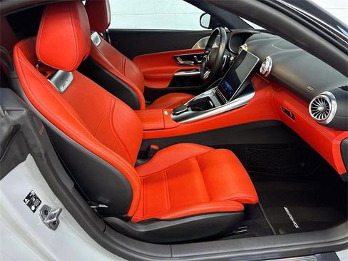 Used 2022 Mercedes-Benz SL 63 AMG 4MATIC image 6