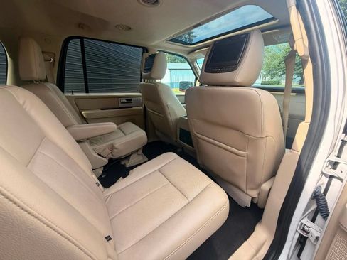 Used 2015 Ford Expedition EL Limited w/ Equipment Group 301A AWD/4WD image 17
