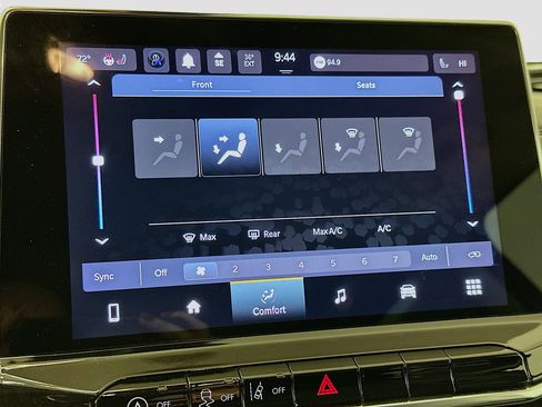 Used 2022 Jeep Compass Limited image 23