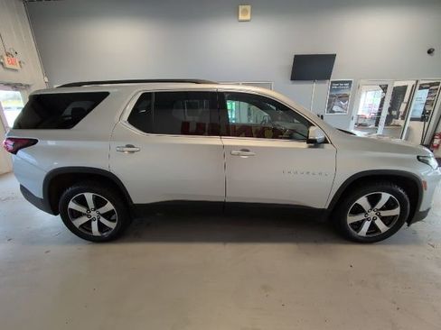 Used 2022 Chevrolet Traverse LT AWD/4WD image 6