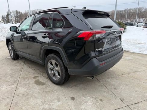 Used 2025 Toyota RAV4 XLE image 5