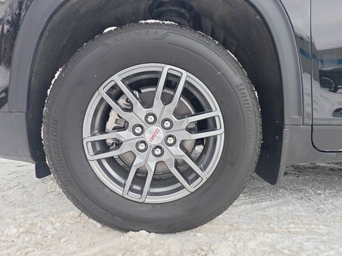 Used 2025 GMC Acadia Elevation w/ LPO, Floor Liner Package image 11