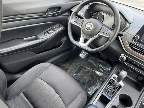 Used 2026 Nissan Altima 2.5 SV FWD image 39
