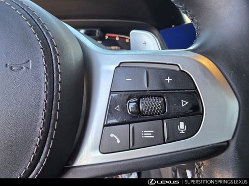 Used 2021 BMW X7 M50i image 23