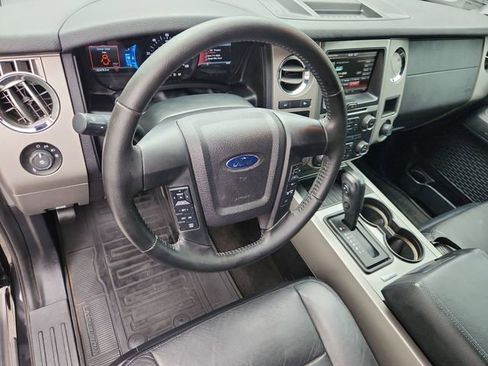 Used 2015 Ford Expedition EL XLT w/ Equipment Group 202A RWD image 10