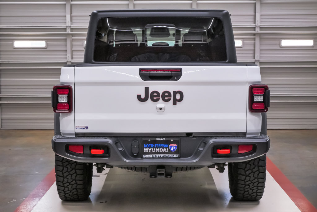 Used 2026 Jeep Gladiator Mojave AWD/4WD image 7