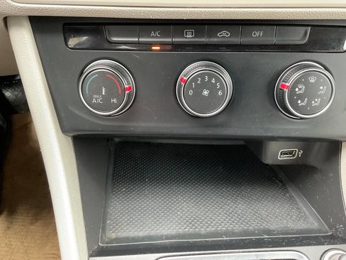 Used 2019 Volkswagen Jetta S image 14