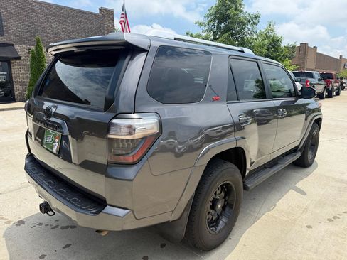 Used 2015 Toyota 4Runner SR5 Premium RWD image 4