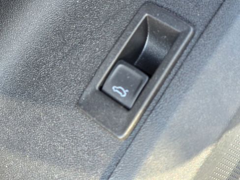 Certified 2025 Audi Q5 Premium Plus w/ Premium Plus image 19