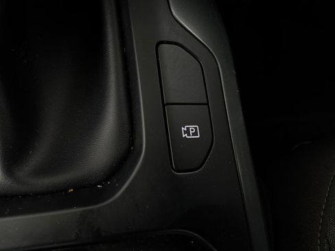 Used 2025 Kia K4 FWD image 24