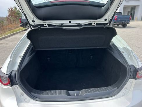 Used 2020 MAZDA MAZDA3 Hatchback w/ Preferred Package image 43